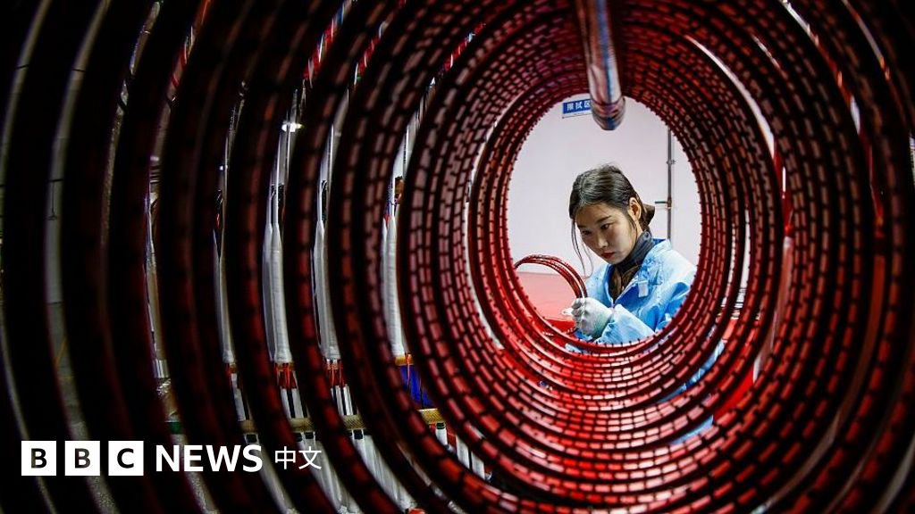 中國三季度增長4.5%好於預期,但經濟復甦仍靠「一條腿」走路