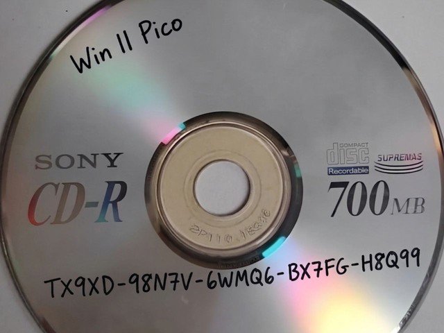 神人打造 Win 11 Pico 極限精簡版 Pico11 保留完整桌面與常用應用程式