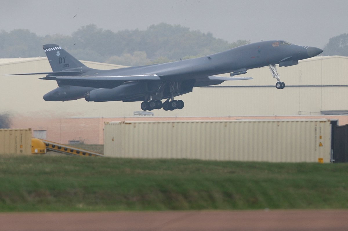 美軍將所有轟炸機撤出英國空軍費爾福德基地 擔心基地成恐襲目標