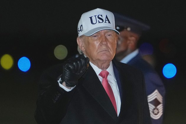 Trump approval rating hits new low
